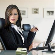 Сотрудник в офис на постоянную основу